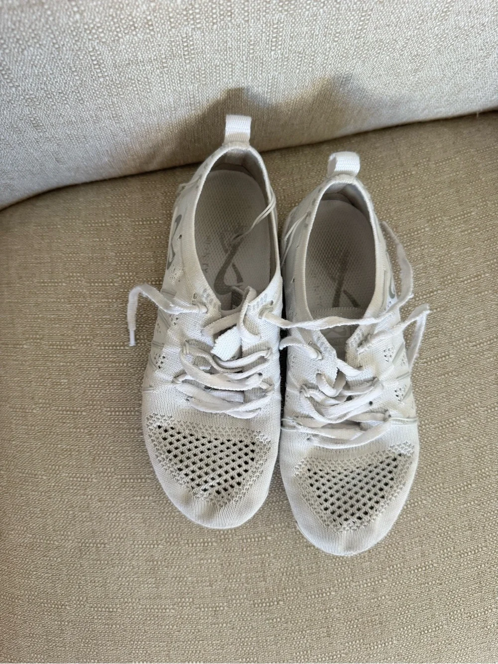 NFINITY Flyte girls White cheer shoes Sneakers